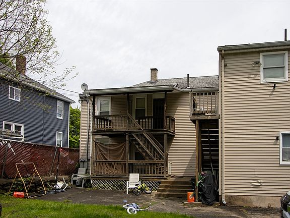 2nd image of 86 Pilgrim Ave