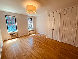 Rented by Metropolis Real Estate of Manhattan