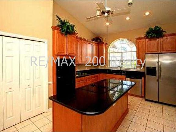 2nd image of 8486 Island Palm Cir
