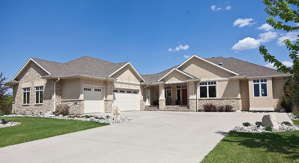 474 Tessa Dr, Moorhead, MN 56560 Zillow