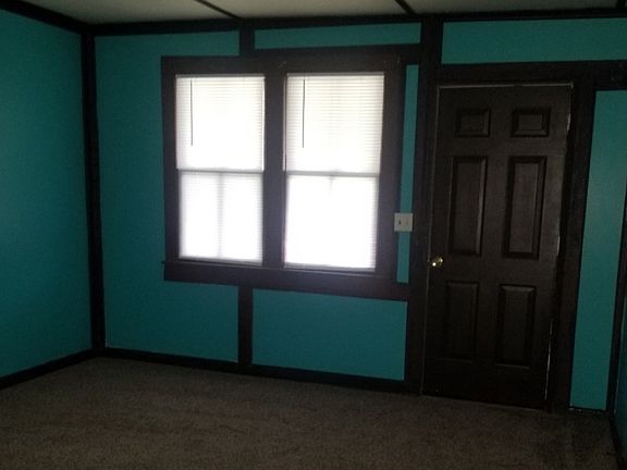 4th image of 492 SE Montrose Ave