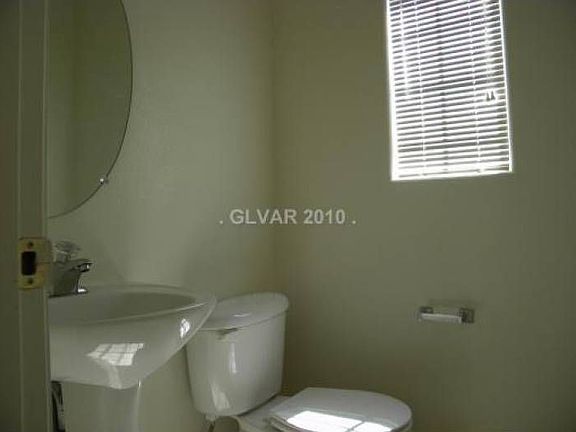 1/2 Bath
