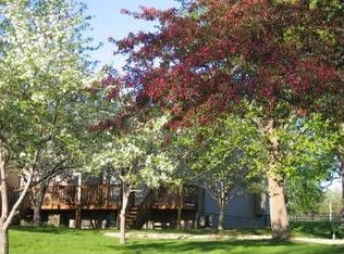 6264 Meadowlark Ln N, Maple Grove, MN 55369