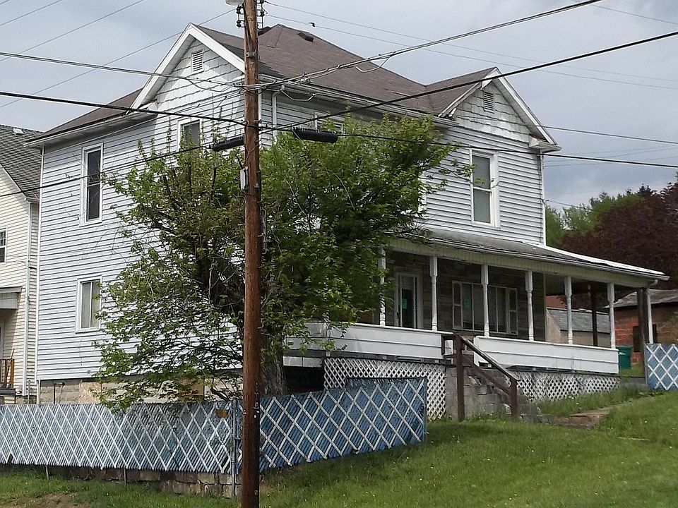 corner view Broadway/Nutter