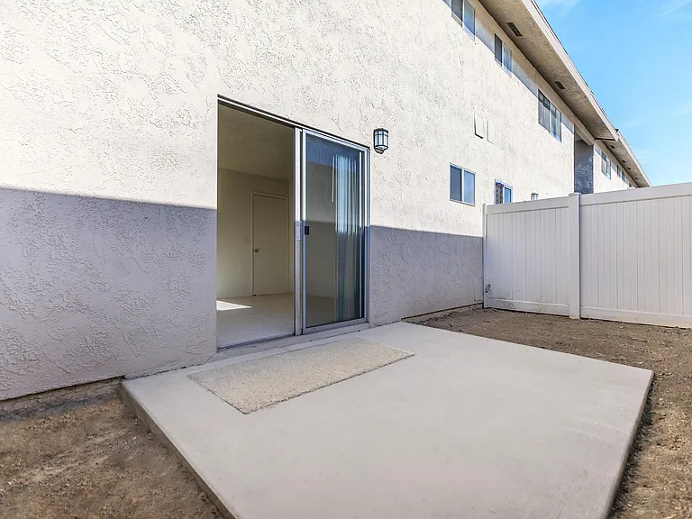 San Carlos and San Juan Apartment Homes — Photo 22