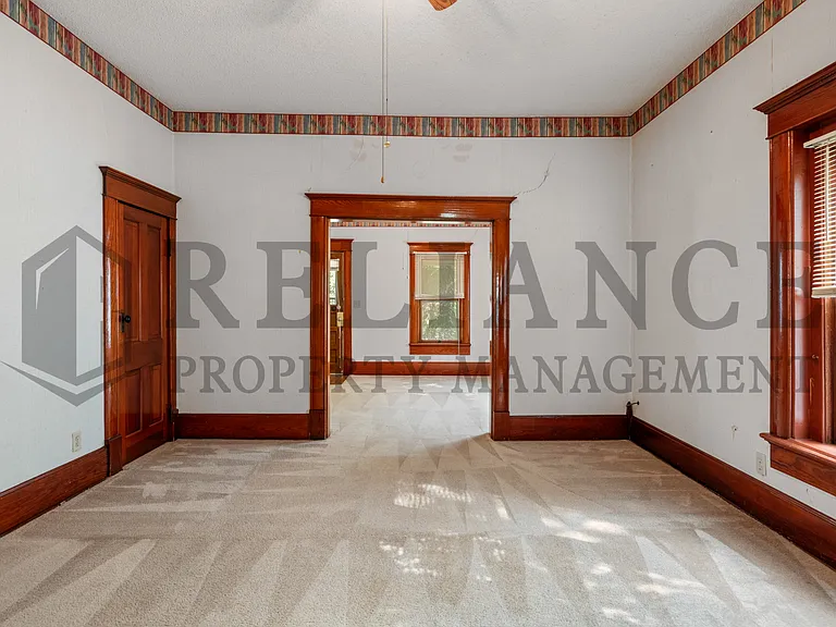 109 N Emporia St — Photo 13
