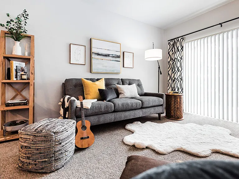 Kascade Place Apartments — Photo 3