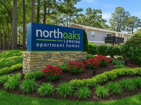 North Oaks Landing