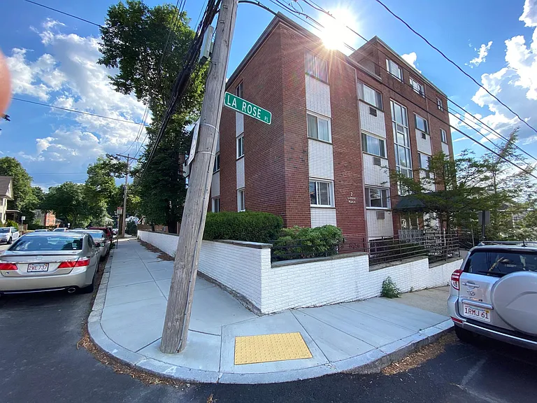 2 Larose Pl #15 — Photo 14