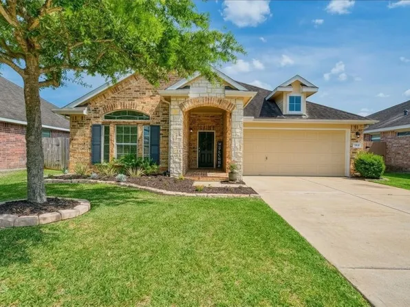1211 Quarterhorse Dr, Alvin, TX 77511