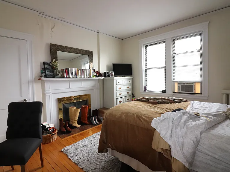 122 Babcock St #33 — Photo 9