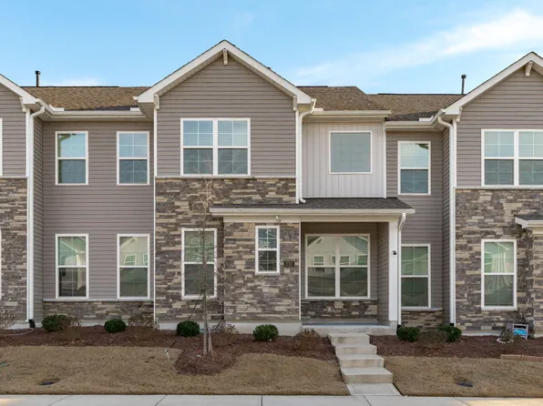737 Andrade Dr, Fuquay Varina, NC 27526
