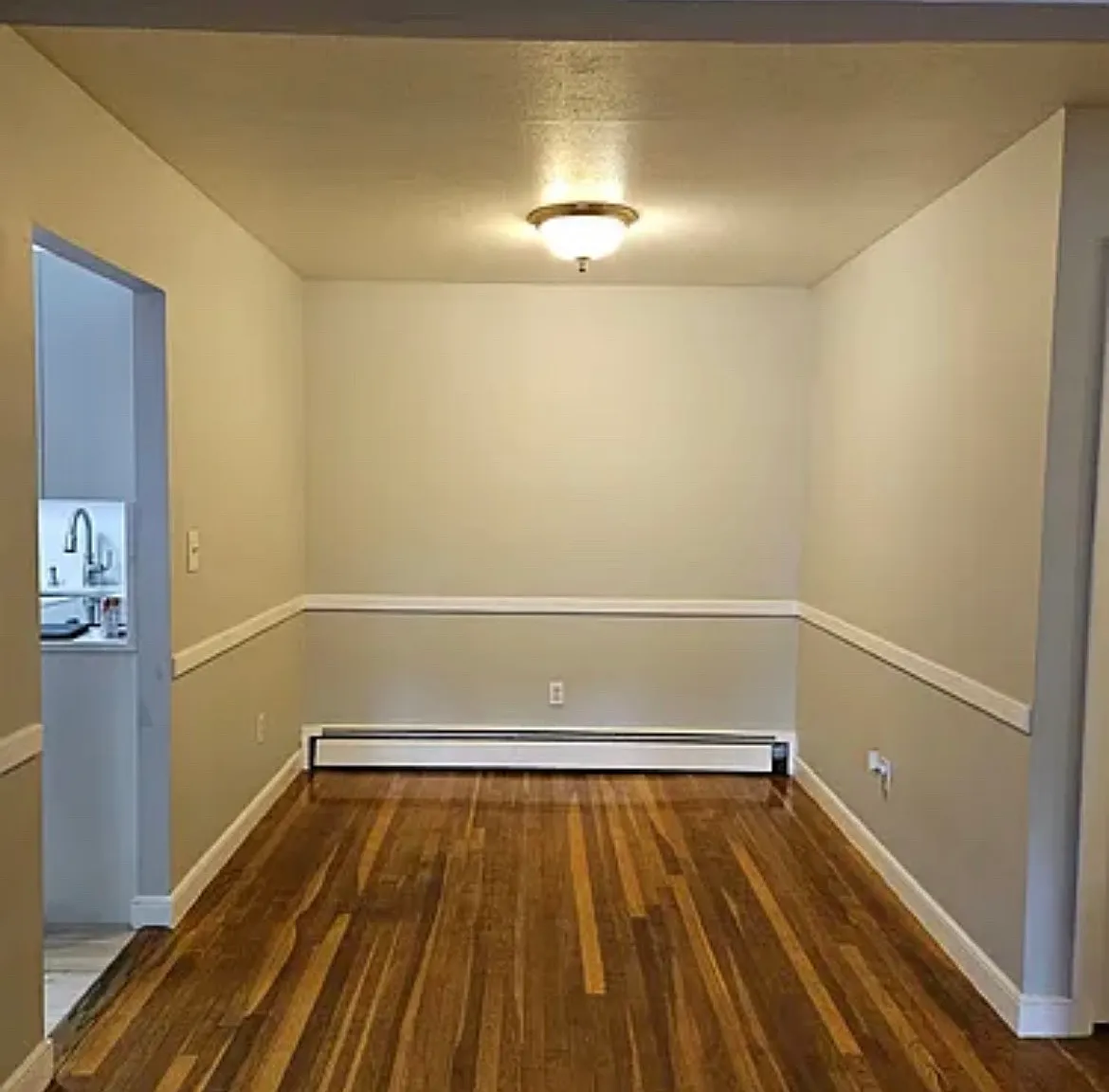 2 bed, 892 sqft, $2,200 — Photo 4