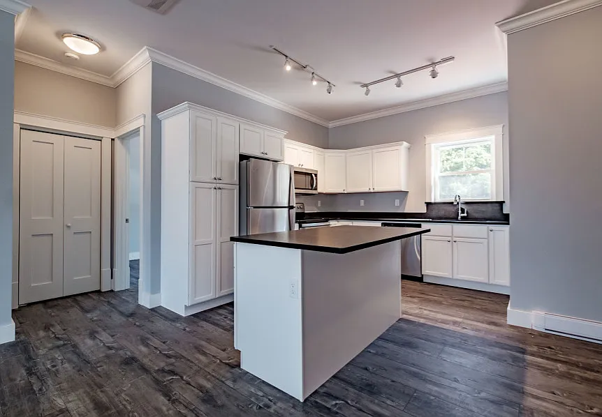 2 Cottage Street — Photo 1