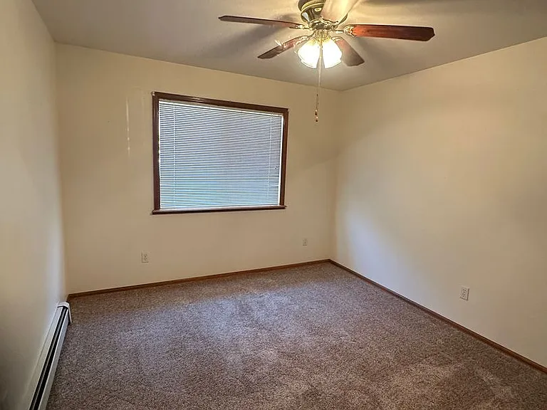 2838 Grand Falls Cir #B — Photo 14