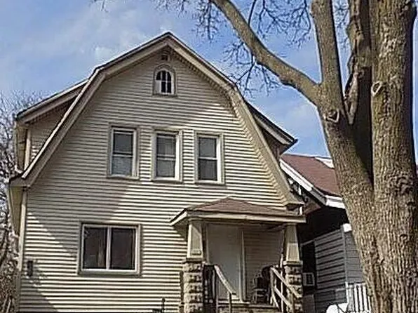 3203 North 16th STREET, Milwaukee, WI 53206