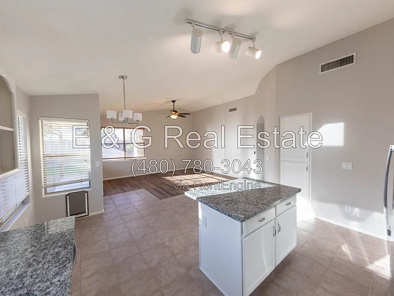 1777 E Tyson St — Photo 11
