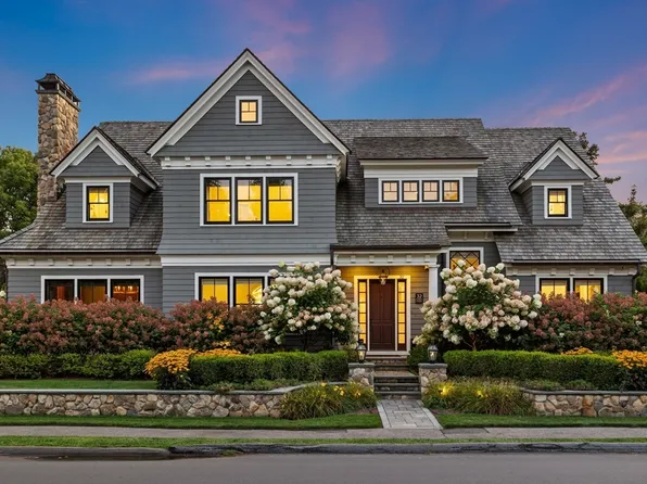 32 Forest St, Lexington, MA 02421