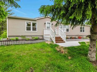 1371 Sturdevant Rd, Smiths Creek, MI 48074