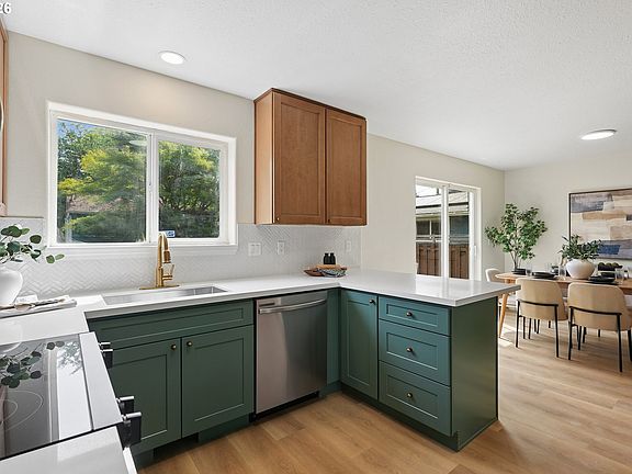 2nd image of 10214 N Midway Ave