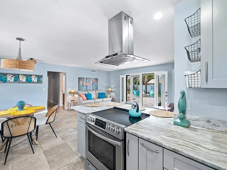 120 Flamingo Dr #1 — Photo 22