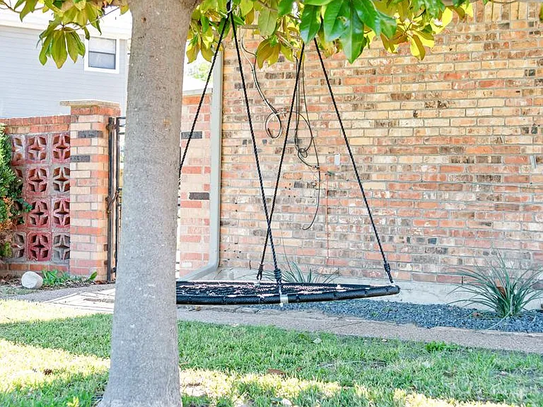5014 Durango Dr — Photo 57