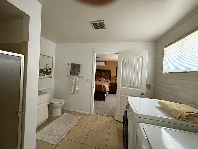 Main house bathroom/laundry