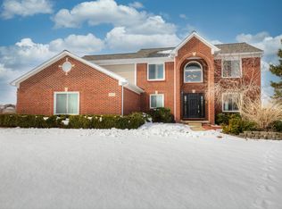 8750 Melbourne Dr, Saline, MI