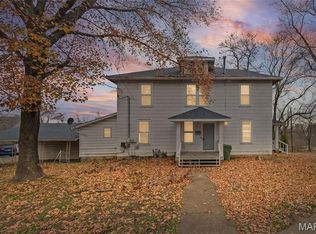 237 Maple St, Chester, IL 62233