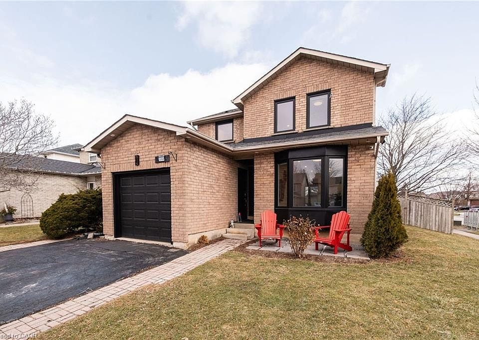 1st image of 3269 Woodcroft Cres