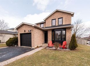 3269 Woodcroft Cres, Burlington, ON L7M3K8
