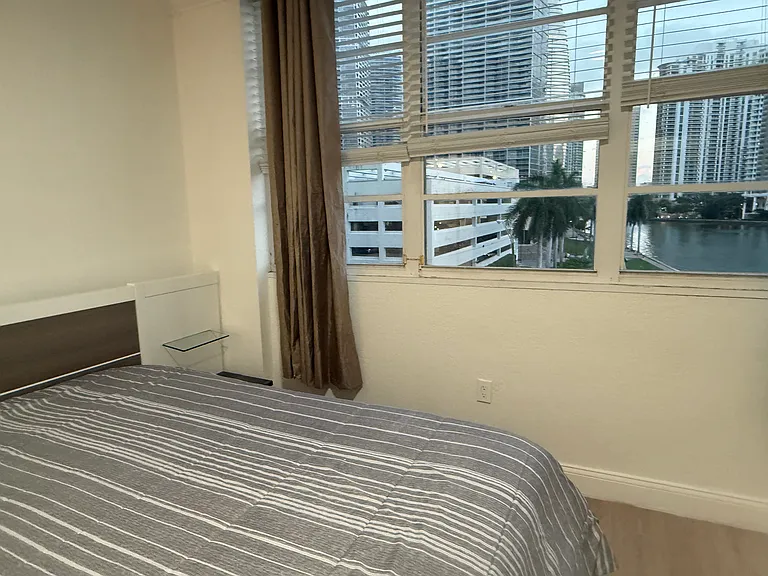 801 Brickell Bay Dr #470 — Photo 12