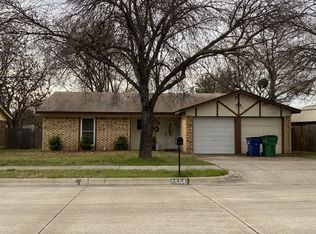 6504 Starnes Rd, Watauga, TX 76148
