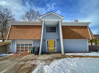 7 Hancock Dr, Coventry, RI 02816