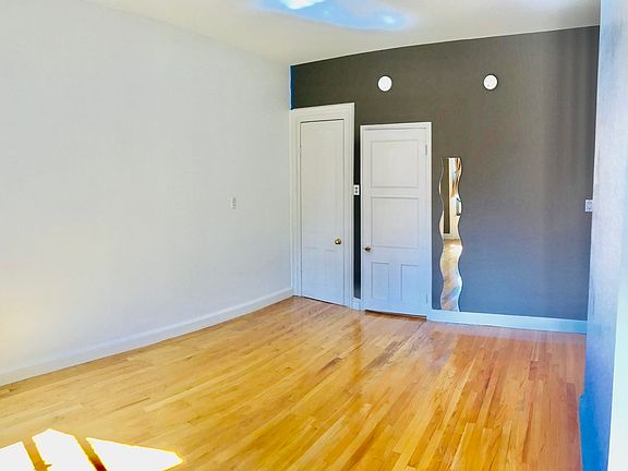 2nd image of 12 Douglass St #2