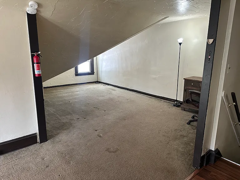 215 Park Ave #3 — Photo 9
