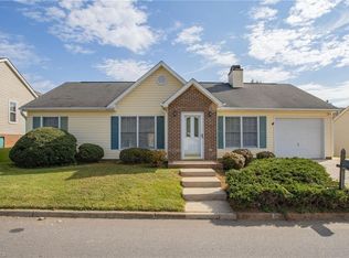 1479 Sir Charles Dr, Clemmons, NC 27012