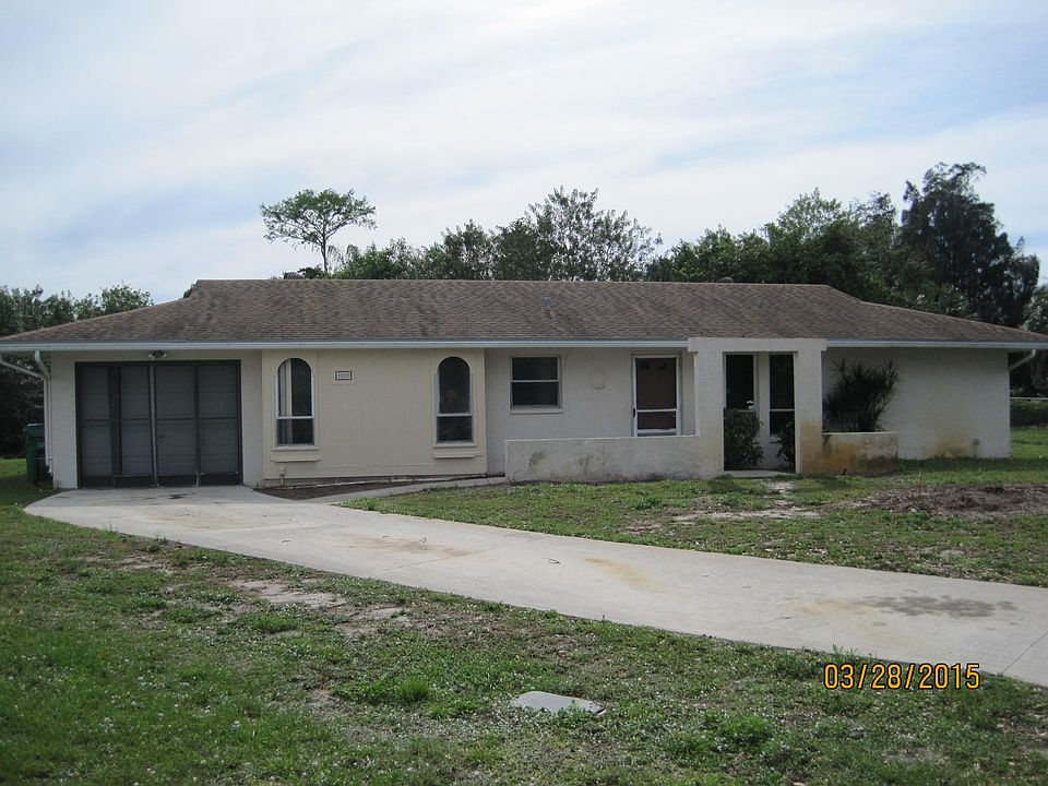 1st image of 1502 SE Hearne Court