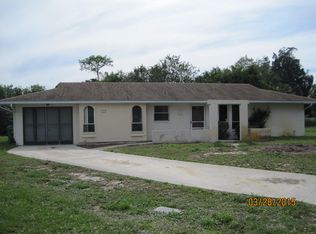 1502 SE Hearne Ct, Pt Saint Lucie, FL 34953