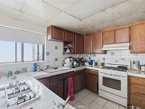 5th image of 9519 Maple Ave