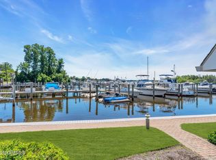 85 E Water St APT 205, Toms River, NJ 08753