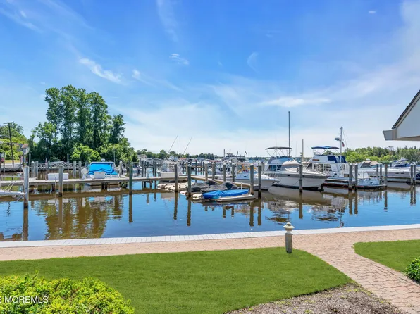 205 Spinnakers Cv #205, Toms River, NJ 08753