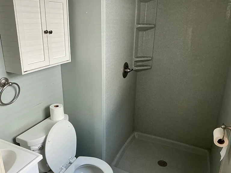 1030 E 38th Pl #1 — Photo 10