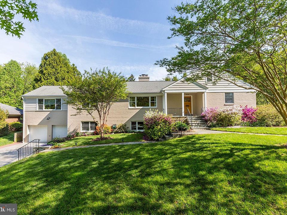 1st image of 9524 E Bexhill Dr