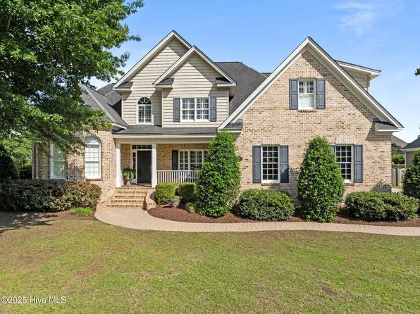 829 Chesapeake Place, Greenville, NC 27858