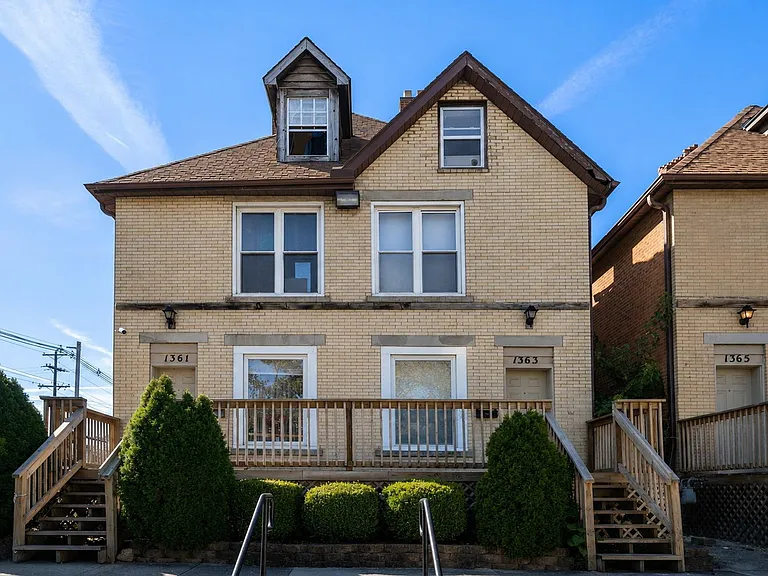 1363 Indianola Ave — Photo 1