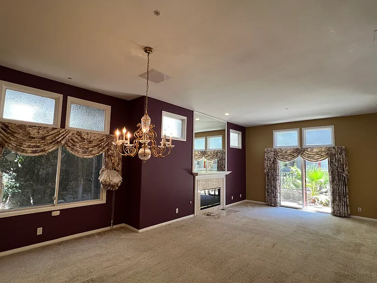 2433 Oneida St #1 — Photo 6