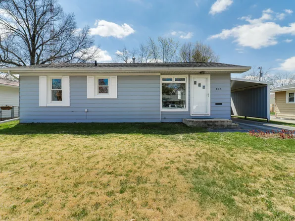 105 Meadowbrook Dr, Bloomington, IL 61701