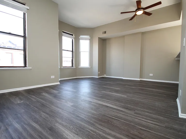 807 W Willow St #3C — Photo 16