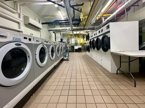 201 East 28th Street image 8 of 8